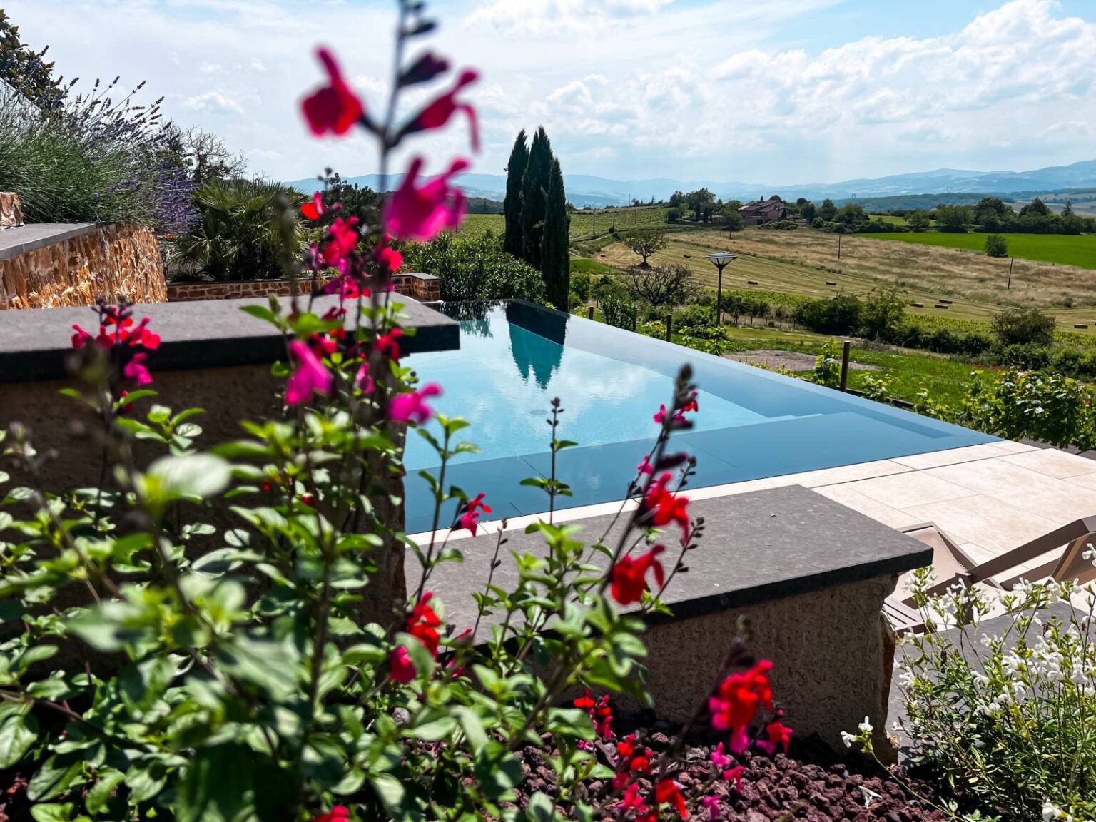 Piscine d&apos;exception dans le rhone